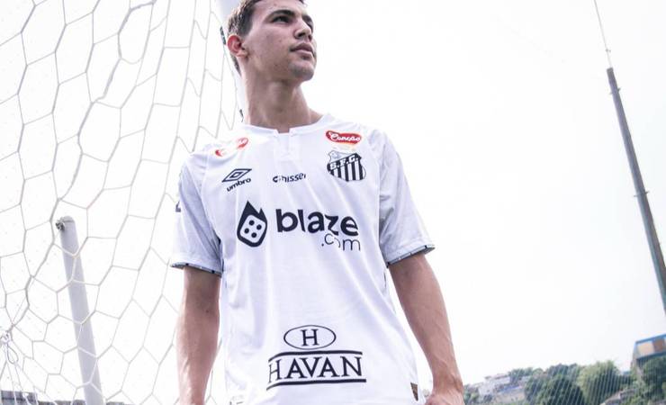 Flamengo monitora Deivid Washington, que retorna ao Chelsea após passagem pelo Santos