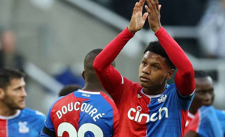 Chelsea e Crystal Palace buscam primeiros pontos na Premier League neste domingo