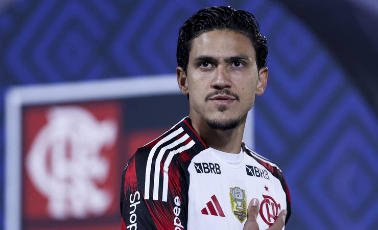 Pedro brilha e figura entre os gigantes: 4º no ranking mundial de artilheiros