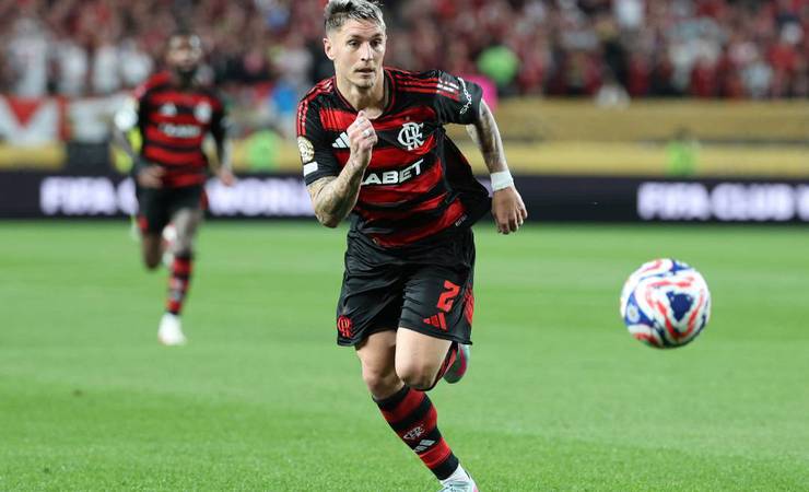 Flamengo renova contrato de Guillermo Varela até dezembro de 2027