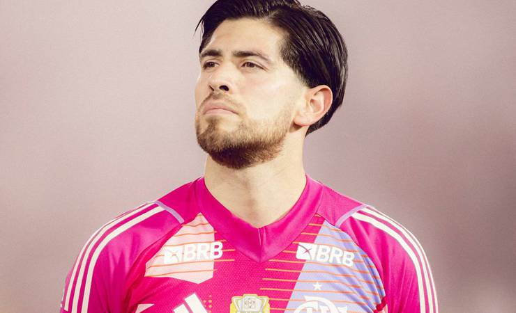 Agustín Rossi faz história e se torna o primeiro a completar 50 jogos pelo Flamengo