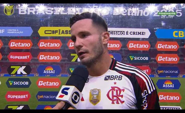Saúl Ñíguez completa primeiro jogo pelo Flamengo em vitória de 3 a 1 sobre o Internacional
