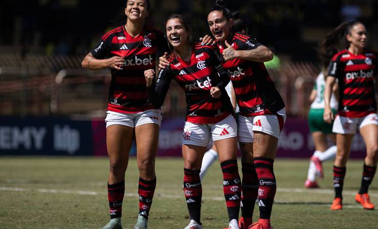 Flamengo enfrenta Palmeiras em busca da classificação nas quartas do Brasileiro Feminino