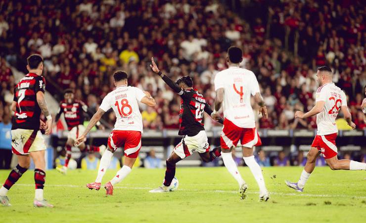 Flamengo e Internacional se enfrentam no Beira-Rio com estatísticas que indicam apostas de valor