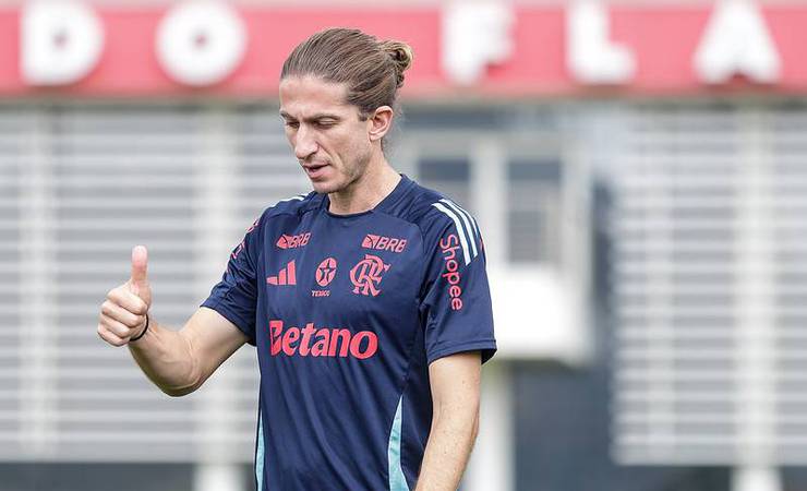Torcedores criticam escalação de Ayrton Lucas e Allan no Flamengo para jogo contra o Juventude