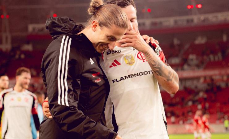 Saúl Ñíguez compara Simeone a Filipe Luís e destaca semelhanças na liderança