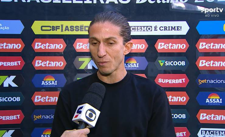 Filipe Luís destaca convocação de Alex Sandro e defende menos jogadores na Seleção