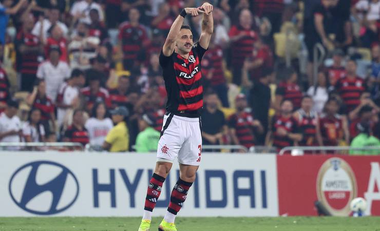 Léo Ortiz lidera passes decisivos no Brasileirão 2025 e se destaca no Flamengo