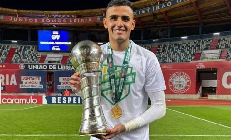 Bernardo Fontes renova contrato com o Tondela até 2029 após temporada vitoriosa