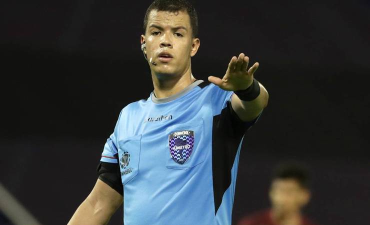 Flamengo enfrenta Barcelona com arbitragem colombiana no Mundial Sub-20 neste sábado