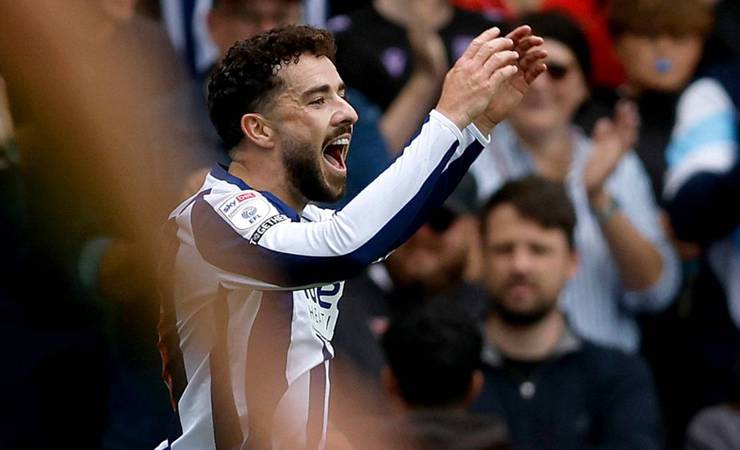 Michael Johnston marca golaço pelo West Bromwich e reacende interesse do Flamengo