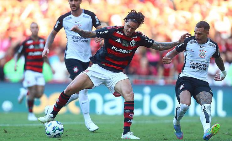 TV Record celebra 72 anos com clássico entre Flamengo e Corinthians no dia 28 de setembro