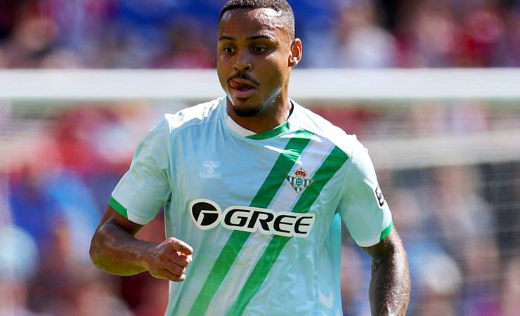 Natan estreia como titular e Betis empata com Elche na abertura da La Liga