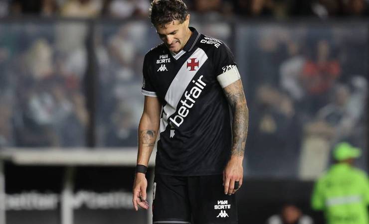 Vasco goleia Santos por 6 a 0, mas continua entre os favoritos ao rebaixamento