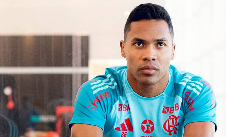 Alex Sandro deve retornar ao Flamengo contra o Estudiantes na Libertadores dia 18