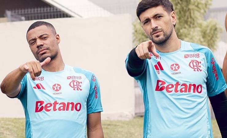Flamengo revela ídolos do elenco em vídeo divertido com Suárez, Ronaldinho e Gerrard