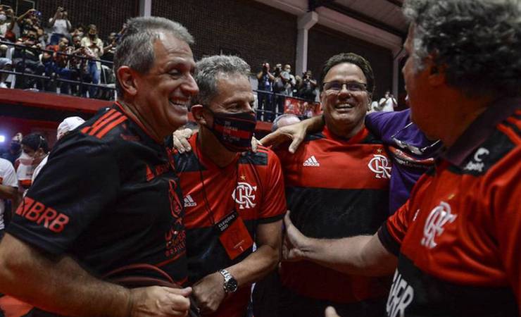 Flamengo enfrenta polêmicas marcantes em sua trajetória nos últimos dez anos