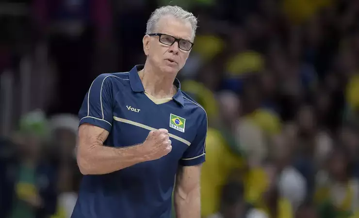 Bernardinho comanda Brasil na estreia do Mundial de Vôlei contra a China em Manila