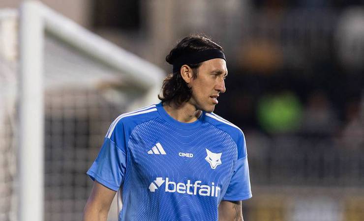 Cássio destaca urgência de vitória do Cruzeiro contra o Flamengo no Maracanã