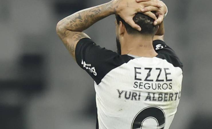 Yuri Alberto perde pênaltis em clássico e gera reações nas redes sociais