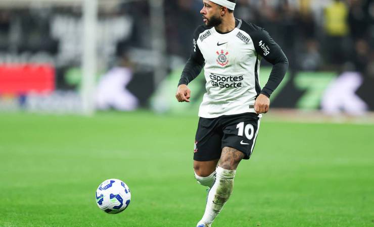 Corinthians confirma desfalque de Memphis Depay para duelo contra o Flamengo