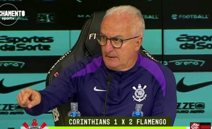 Dorival Júnior critica pergunta sobre treinamento após derrota do Corinthians para o Flamengo