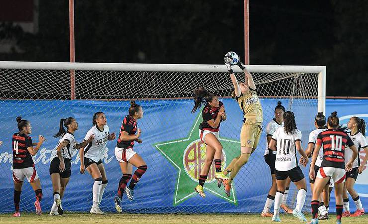 Flamengo é superado pelo Botafogo e fica com o vice no Brasileiro Feminino Sub-20