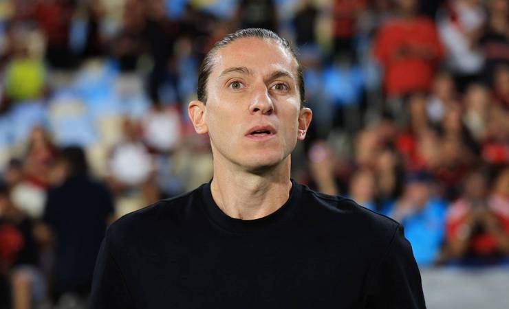 Bayer Leverkusen considera Filipe Luís, mas treinador reafirma desejo de permanecer no Flamengo