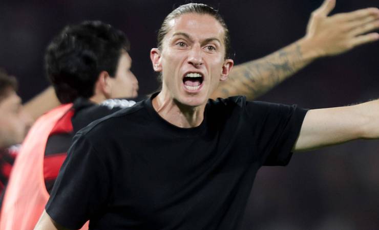 Filipe Luís defende mudanças na CBF após anulação de cartão de Plata na Libertadores