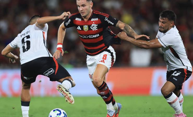 Saúl Ñíguez se destaca com assistência e celebra nascimento do filho em vitória do Flamengo