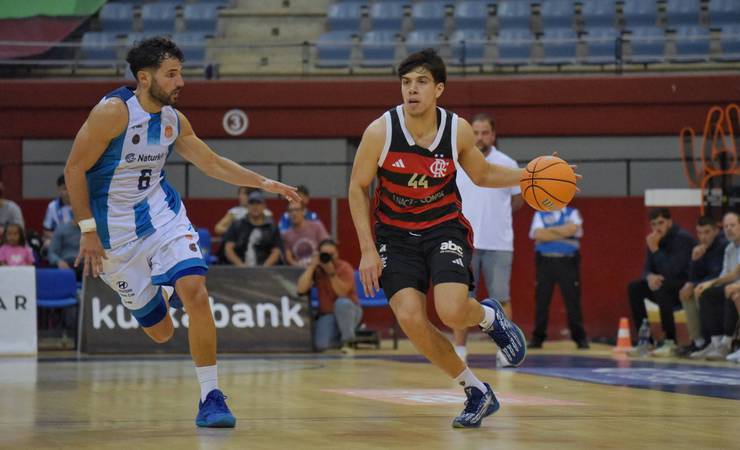 FlaBasquete encerra amistosos na Europa com derrota de 84 a 79 para o San Sebastian
