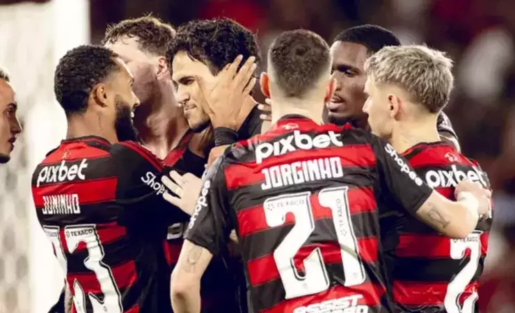 Muller destaca Flamengo como favorito na Libertadores e Brasileirão
