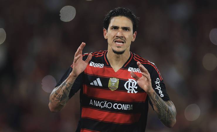 Pedro treina em folga do Flamengo e mantém ritmo após 10 gols no Brasileirão