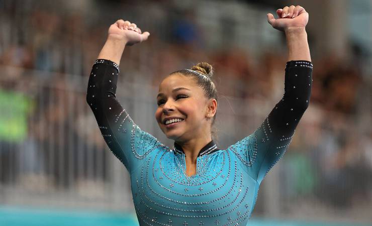 Flávia Saraiva e Júlia Coutinho avançam às finais na Copa do Mundo de Ginástica em Szombathely