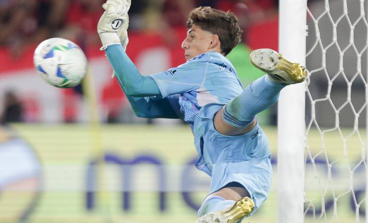 Flamengo destaca Léo Nanetti entre jovens talentos convocados para treinos da Seleção Brasileira