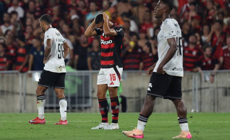 Flamengo cai para a quarta posição do returno após empate com o Vasco no Brasileirão