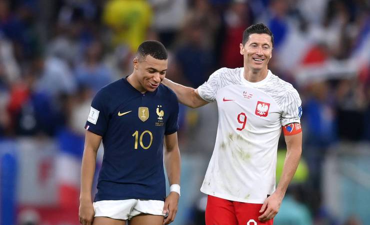 Adriano Imperador afirma ter jogado melhor que Mbappé, Lewandowski e Gabigol