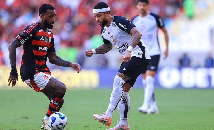 Corinthians confirma ausência de Memphis Depay contra Flamengo no Brasileirão