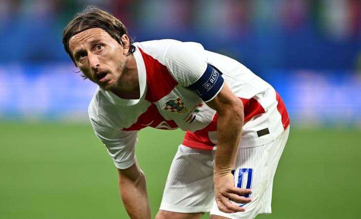 Croácia deve marcar primeiro e vencer Montenegro no primeiro tempo das Eliminatórias