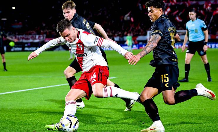 Estudiantes perde para River Plate por 2 a 1 antes de enfrentar Flamengo na Libertadores