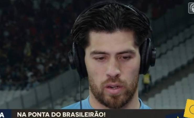 Rossi defende pênalti e destaca mentalidade do Flamengo na vitória sobre o Corinthians