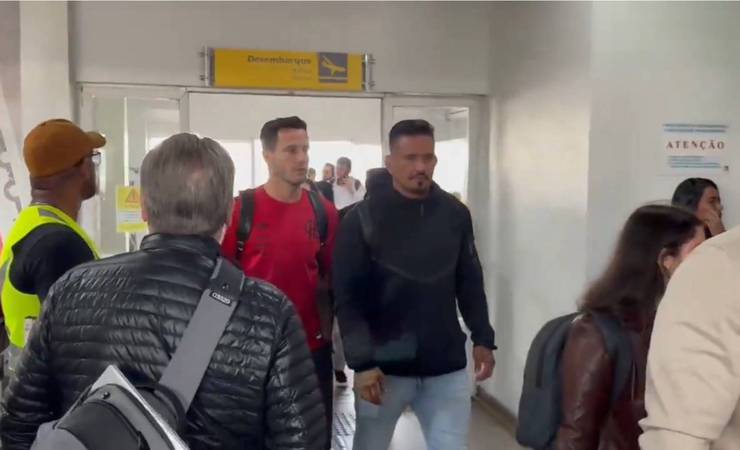 Saúl se junta ao Flamengo em Caxias do Sul após nascimento do terceiro filho