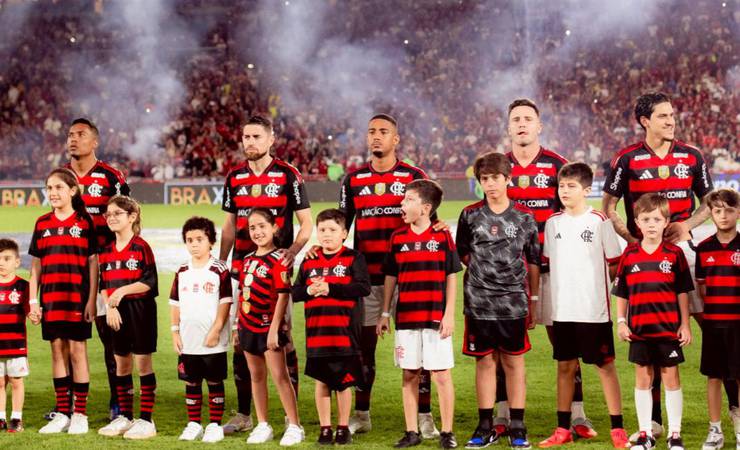 Flamengo confirma escalação vitoriosa e gera euforia entre torcedores antes de duelo na Libertadores
