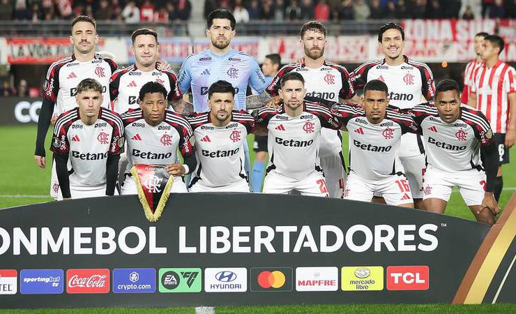 Flamengo avança para semifinal da Libertadores após vencer Estudiantes nos pênaltis