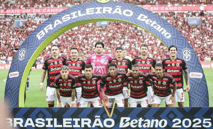 Quatro jogadores do Flamengo estão entre os dez que mais perderam valor no Brasileirão 2025