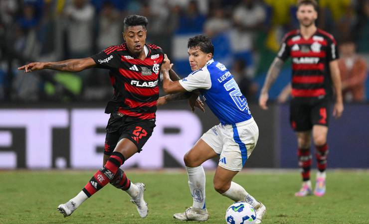 Flamengo e Cruzeiro se enfrentam em duelo decisivo pela liderança do Brasileirão
