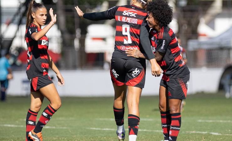 Flamengo aplica goleada histórica de 20 a 0 e assume liderança no Carioca Feminino