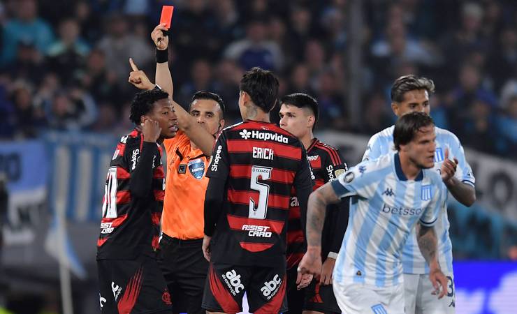 Imprensa Argentina Critica Arbitragem e Ignora Expulsão de Gonzalo Plata