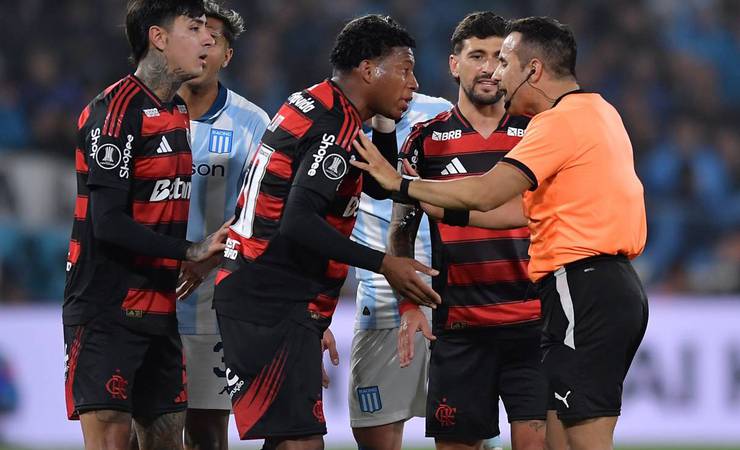 Conmebol revisa expulsão de Gonzalo Plata em jogo polêmico entre Flamengo e Racing