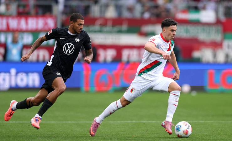 Wolfsburg sofre derrota em casa: Augsburg brilha e vence por 3 a 1 na Bundesliga